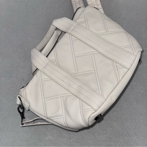 Lug Dory Matte Luxe Crossbody Bag - Picture 2 of 12